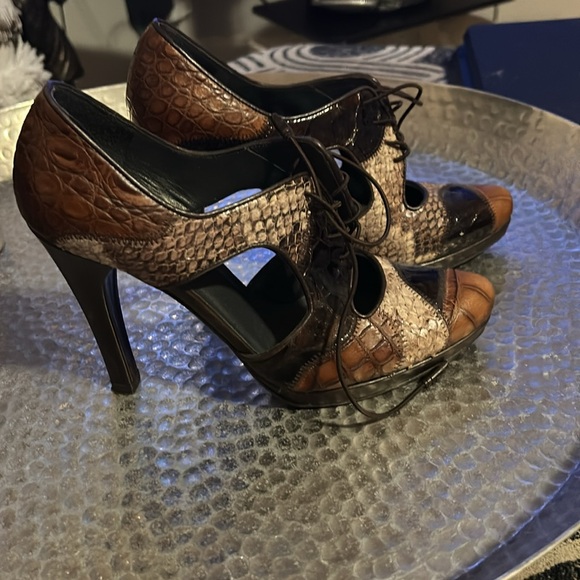 Stewart Weitzman heels - Picture 2 of 5